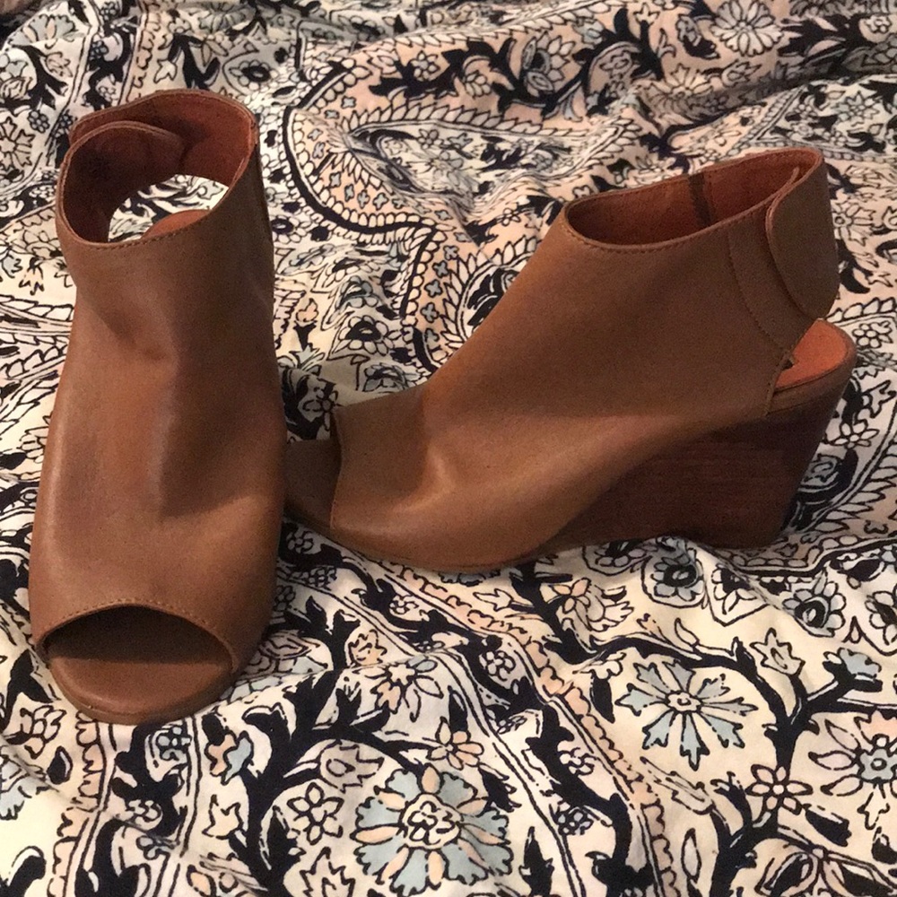 Steven by Steve Madden “Scorpioo” Peep Toe Bootie